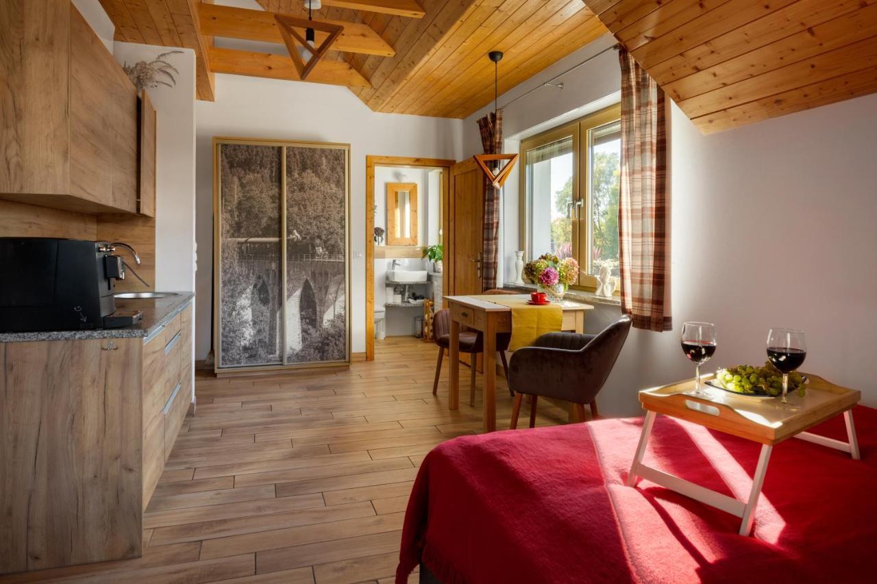 Apartamenty U Harrego II Przy Stawie Spa Klimatyzacja,Balkon,Sauna , Balia, Ogrod,Parking Kudowa-Zdrój Esterno foto